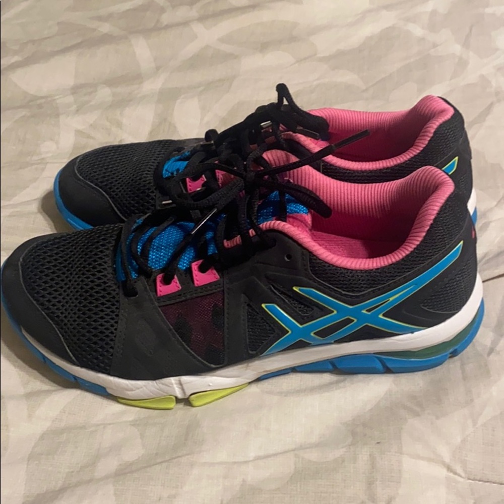ASICS training tennis shoes
